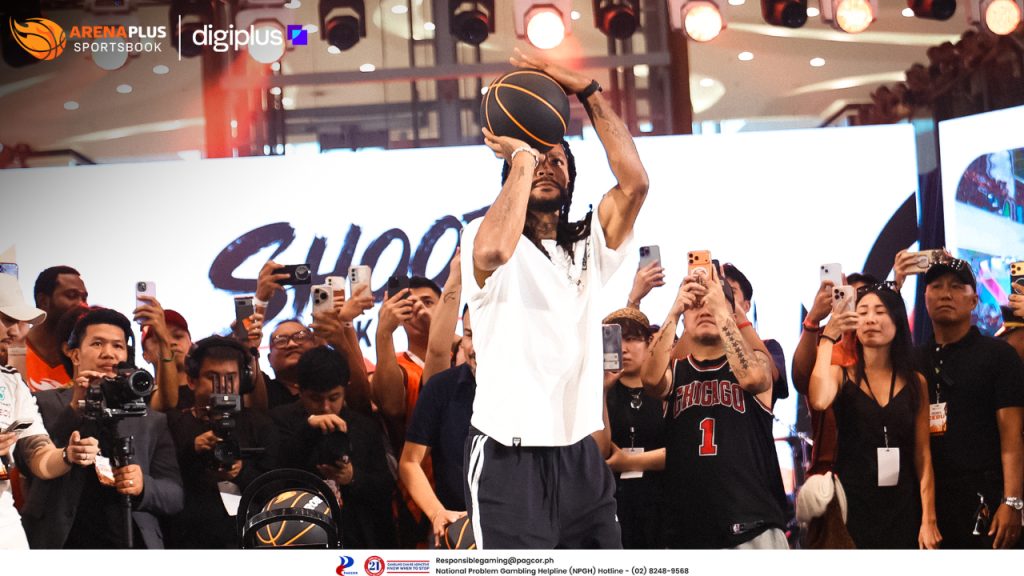 Derrick Rose showed off his shooting prowess during the Shoot Like a Legend Challenge.